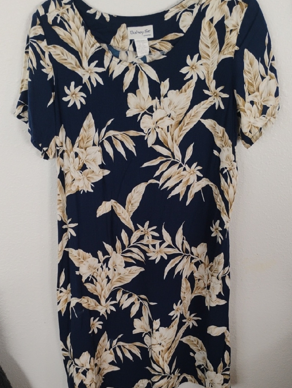 Navy Floral Short-Sleeve Dress - Beige Bloom Print